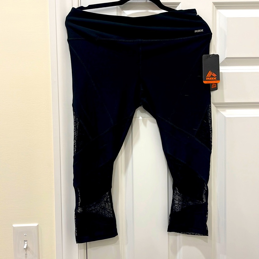 Women’s RBX capri leggings with lace detail size L